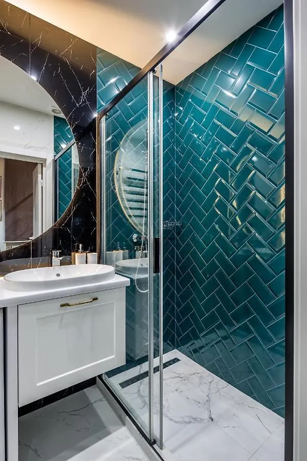 Emerald Lux Apartment. Liveinlviv Apartman Lviv